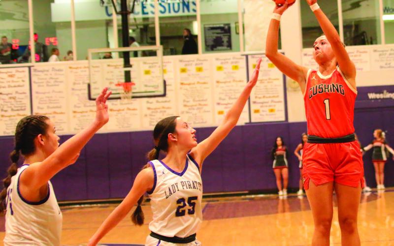 Kinsley Williams had 16 points, five rebounds, an assist, a deflection, two steals and a blocked shot against the Mannford lady Pirates Saturday. Photo by J. D. Meisner