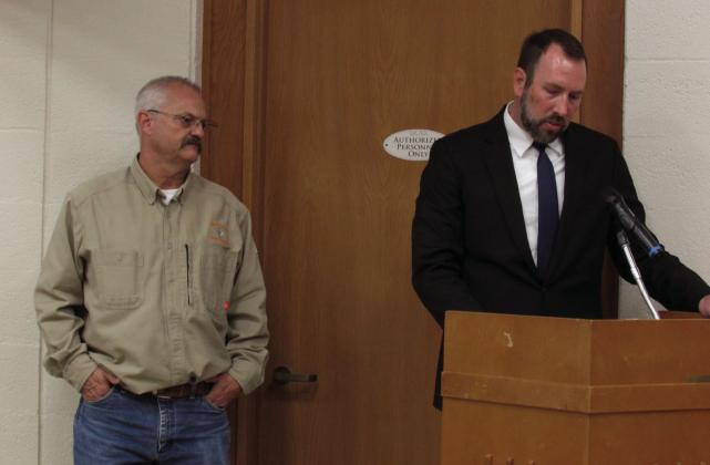 City of Cushing Board of Commissioner’s Chairman B.J. Roberson reads a proclamation recognizing next week Oct. 4-10 as Public Power Week. The proclamation was presented to Electrical Distribution Superintendent Mike Starks during a recent commission meeting. The proclamation recognizes Cushing Public Power’s service to the community and its commitment to providing safe, reliable, and affordable power to residents of Cushing. Photo by DeAnna Maddox