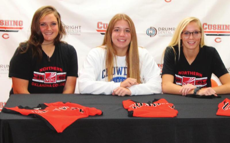 Tiger Seniors sign letters of intent
