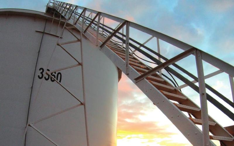 Enbridge acquires Blueknight