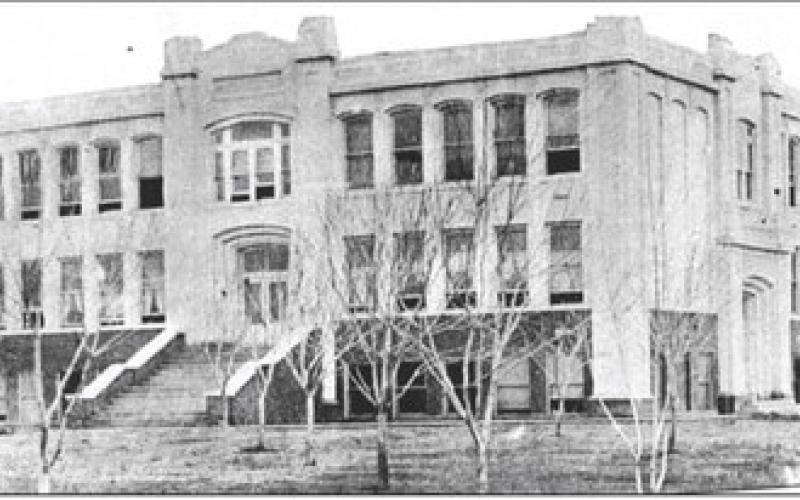 Dedicated high school 1913