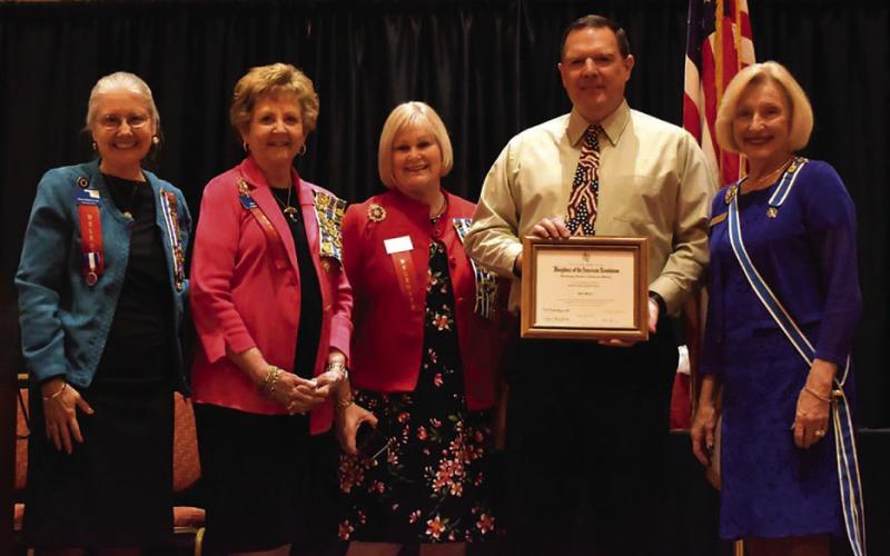 Peeper honored with state award