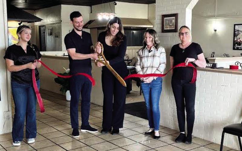 Cushing Chamber of Commerce hosted a ribbon cutting ceremony on Monday, March 31 for Il Gusto Ristorante with owner Anna Celaj and her husband front and center as staff members and Chamber President and CEO Tracy Caulfield celebrate alongside the couple. The new business is located at 2320 East Main Street and is open everyday from 11 a.m. to 9 p.m.