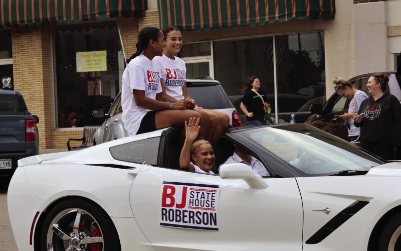 House district 33 Candidate and Cushing Commission Chairman BJ Roberson and family share their joy in the Cushing Homecoming Parade Thursday, Oct. 23. Photos by Cindy Wayland