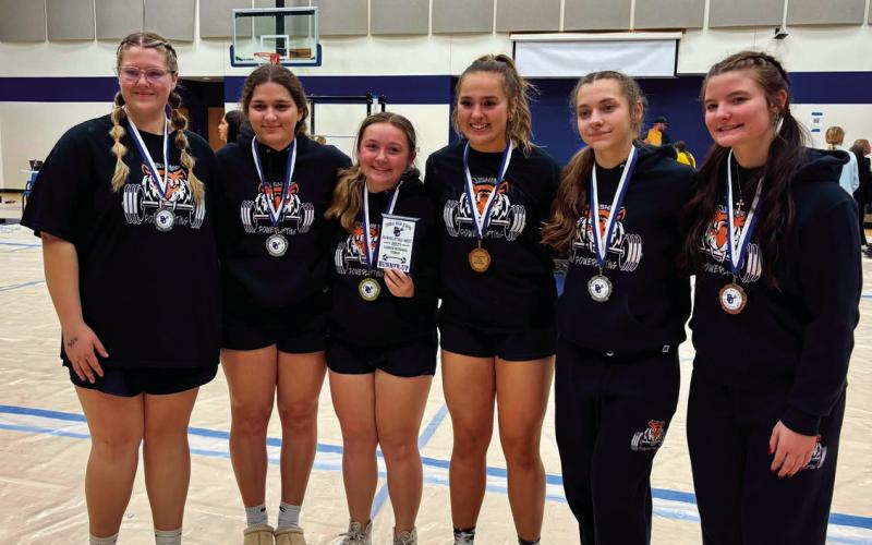 Medals-Avery Dooley, Averi Harper, Zoie Ledgerwood, Matti Terrell, and Avalee Lidberg