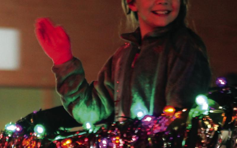 Drumright’s 2025 Lil’ Miss Oil Patch Julianna O’Kelley performed royally among tinsel and lights during the Cushing Chamber parade held this past Saturday on Dec. 13.
