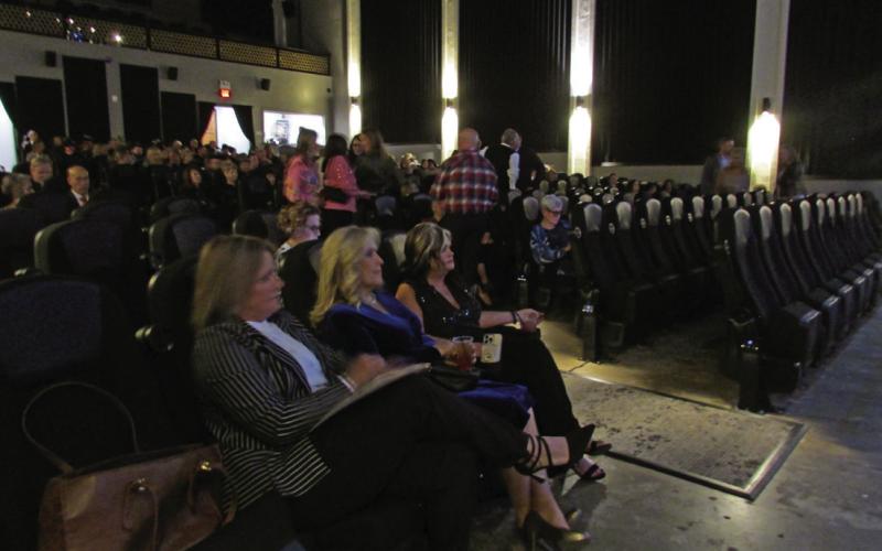 The Dunkin Theatre housed a well attended Chamber of Commerce banquet.