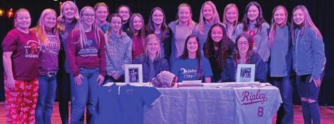 Mollet signes with OCU