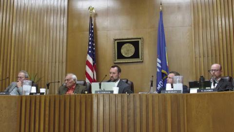 Commissioners Ricky Lofton, Ron Lamb, BJ Roberson, Geoff Beasley, and City Manager Ryan Ochsner.
