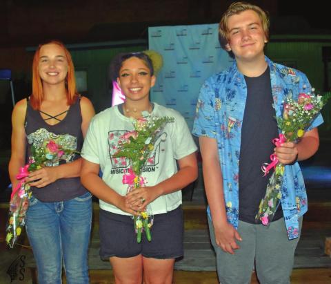 Aubrey Merrell, Aubri Crumpton and Dawson Claxton were the top three youth performers in Red Carpet Karaoke earlier this month. Crumpton placed fi rst, Claxton took second place and Merrill was third.