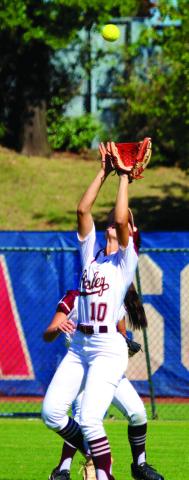 Saylor Collier makes a catch.
