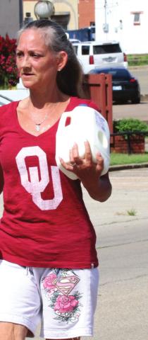Tammy Bozarth carries