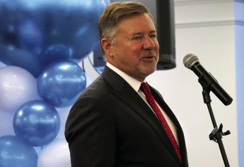 Oklahoma Attorney General Gentner Drummond addresses the crowd at BlueSky Bank during the Business After Hours.