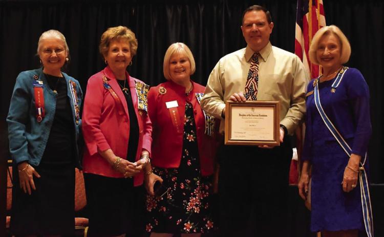 Peeper honored with state award