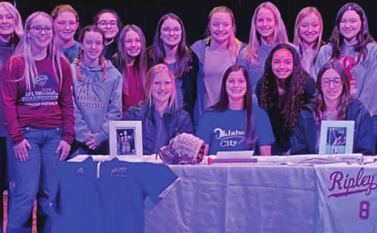 Mollet signes with OCU