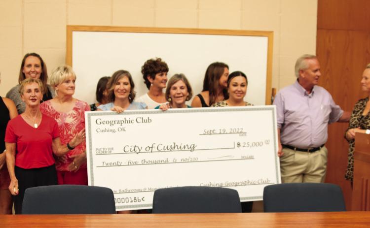 Geographic Club donates to Memorial Park