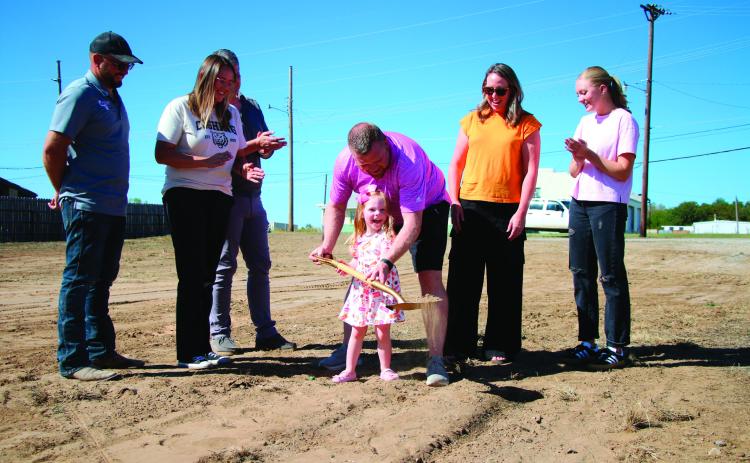 Lilah Beasley got a little help from her dad — Geoff Beasley to break ground at the future Dunkin Donuts building site. Geoff and Dawn Beasley alongside their daughters Lilah and Addy were at the location on Monday, Sept. 30 with friends and team members for the groundbreaking ceremony. Cushing Chamber of Commerce offi cials hosted a live feed on social media in which Geoff said the initial plan is to have the business up and running by May. CR Construction is contracted on the building and Brandon Wolff wi
