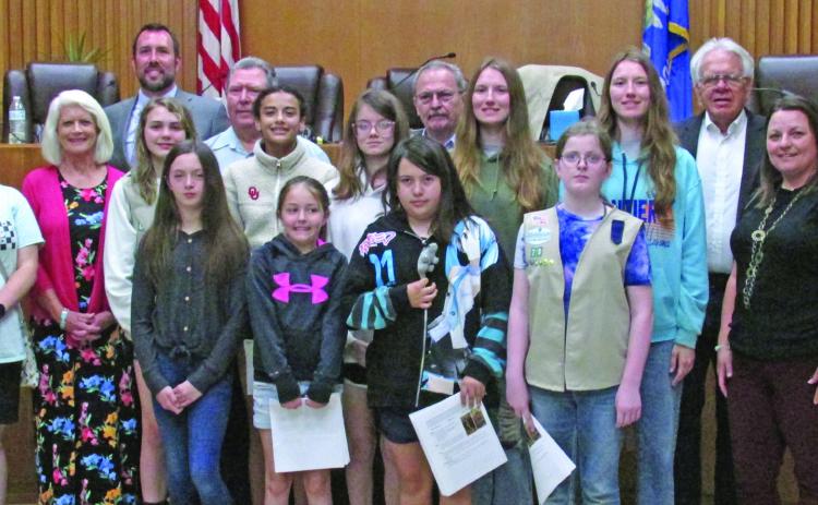 Members of the Girl Scouts of Eastern Oklahoma Troop #79 and Troop #790 came to the City of Cushing Board of Commissioners meeting on Monday, April 19 where they were recognized for leadership skills. The troop members had previously come to City Hall to discuss and deliberate on a realistic scenario that commissioners may face with City Manager Terry Brannon and scout leaders overseeing. Photo by DeAnna Maddox