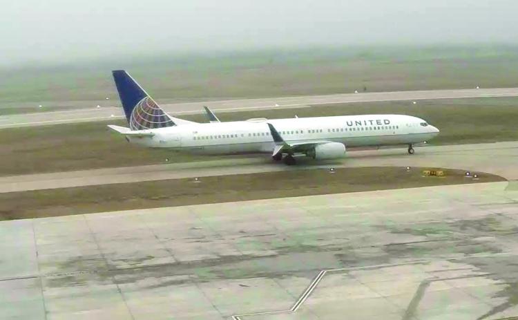The 737-900 represents the largest aircraft that lands at Stillwater Regional Airport.