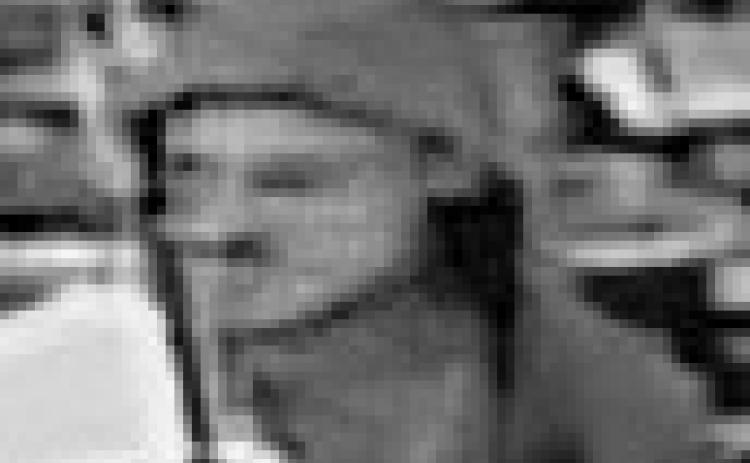 Manhunt continues for robbery suspect